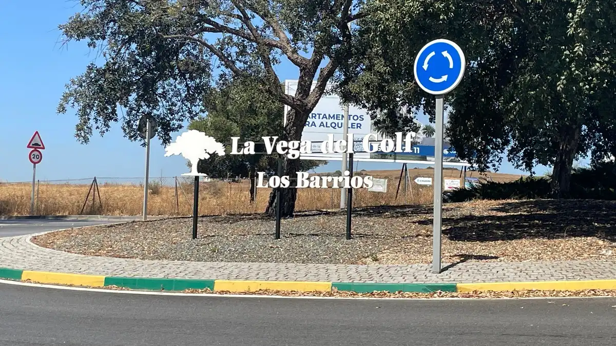 Vista exterior de Casa o chalet en venta en Cádiz con Piscina