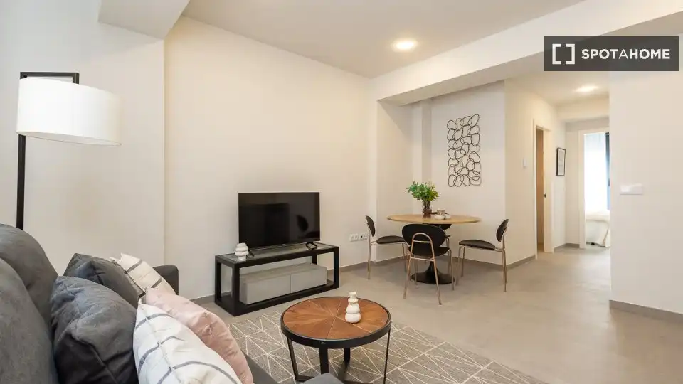 Living room of Flat for rent in Valencia  with Air Conditioner, Heating and Furnished