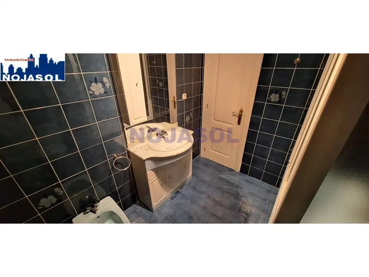 Baño de Piso de alquiler en Noja con Terraza y Amueblado
