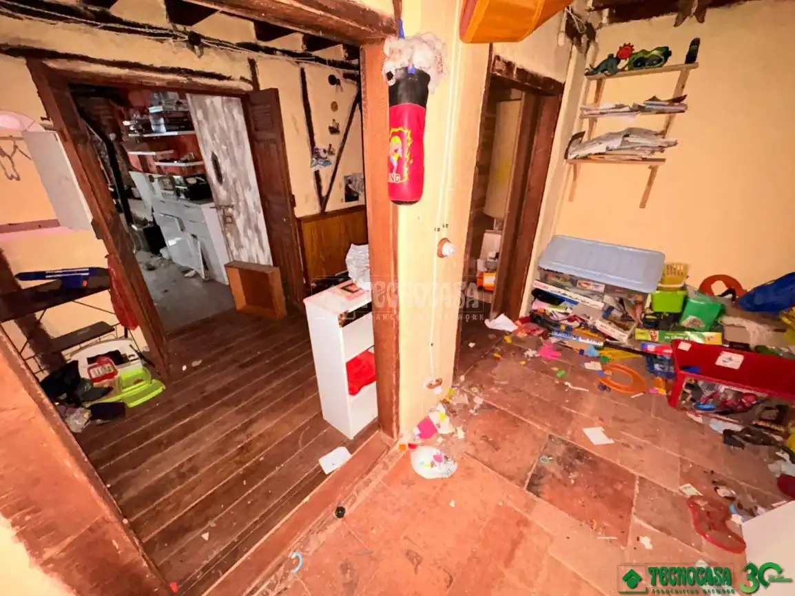Casa adosada en venda en Guisando amb Calefacció