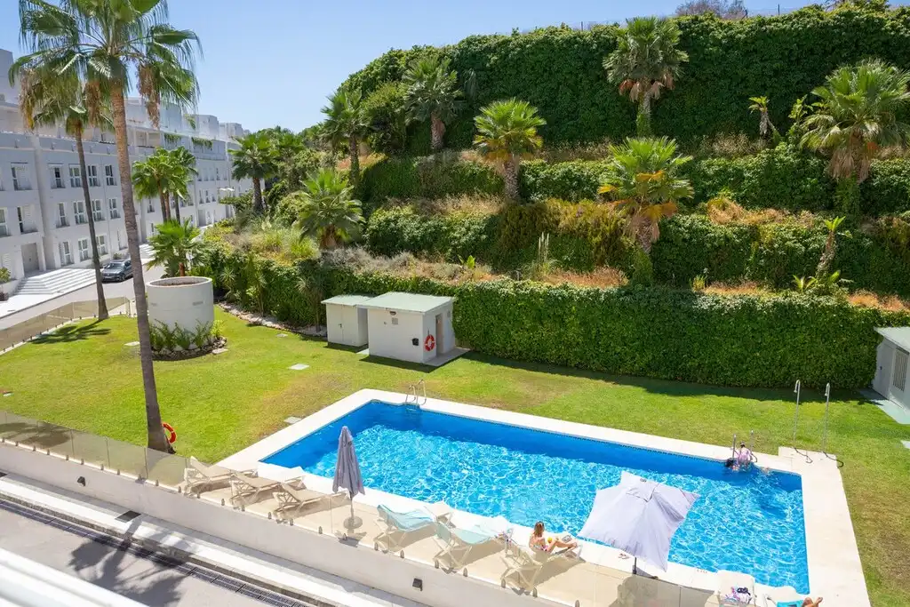 Apartament amb piscina en venda a Nueva Andalucía