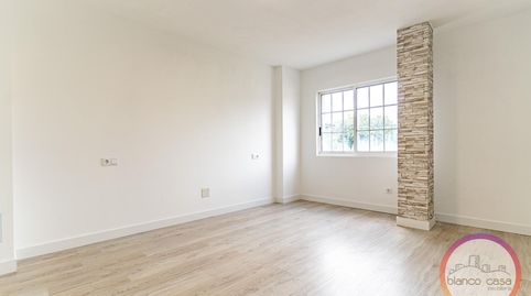 Foto 3 de Piso en venta en Coristanco, A Coruña