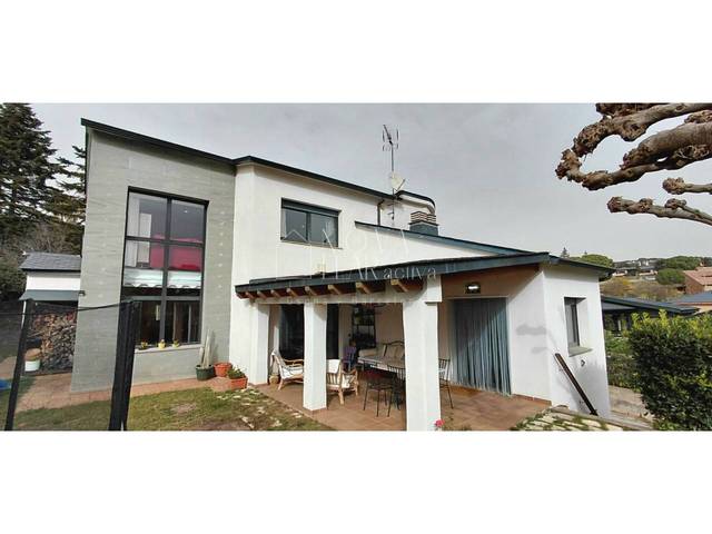 Casa-chalet en Venta en Seva