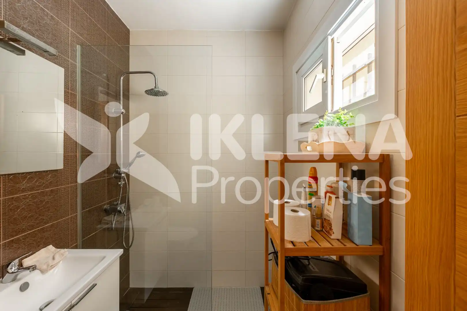 Bathroom of Houses for sale in Roquetas de Mar  with Air Conditioner, Private garden and Parquet flooring