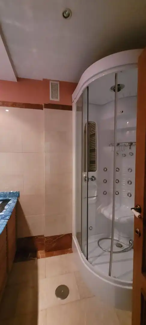 Bany de Pis de lloguer en Albacete amb Aire condicionat, Calefacció i Terrassa