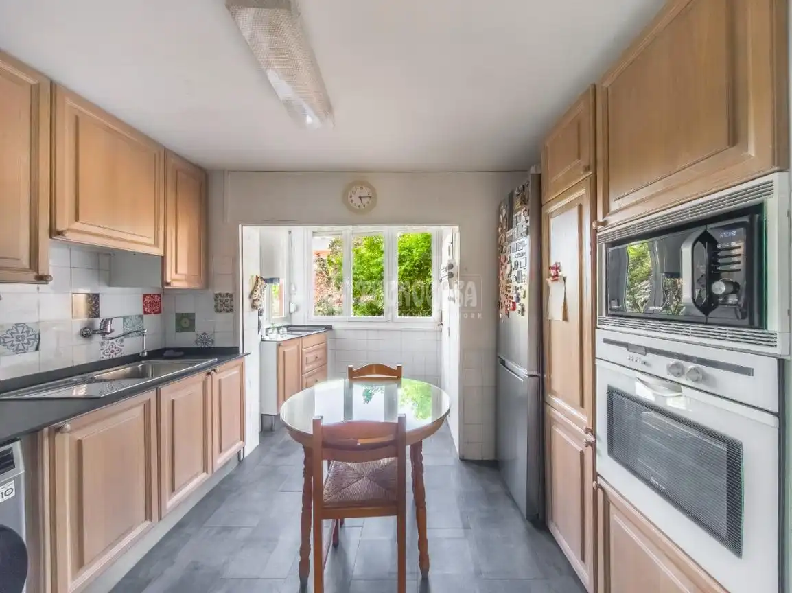 Kitchen of Flat for sale in  Madrid Capital  with Air Conditioner and Terrace