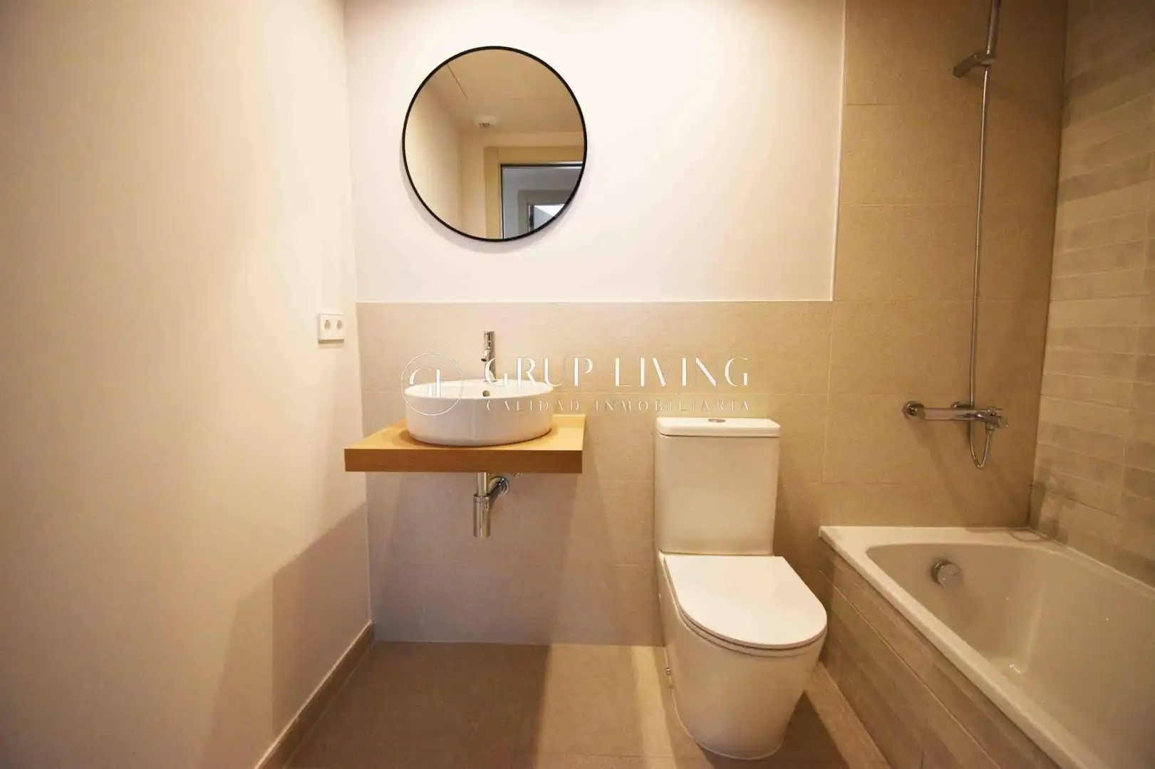 Badezimmer von Wohnung zur Miete in Sant Pere de Ribes mit Klimaanlage, Heizung und Privatgarten
