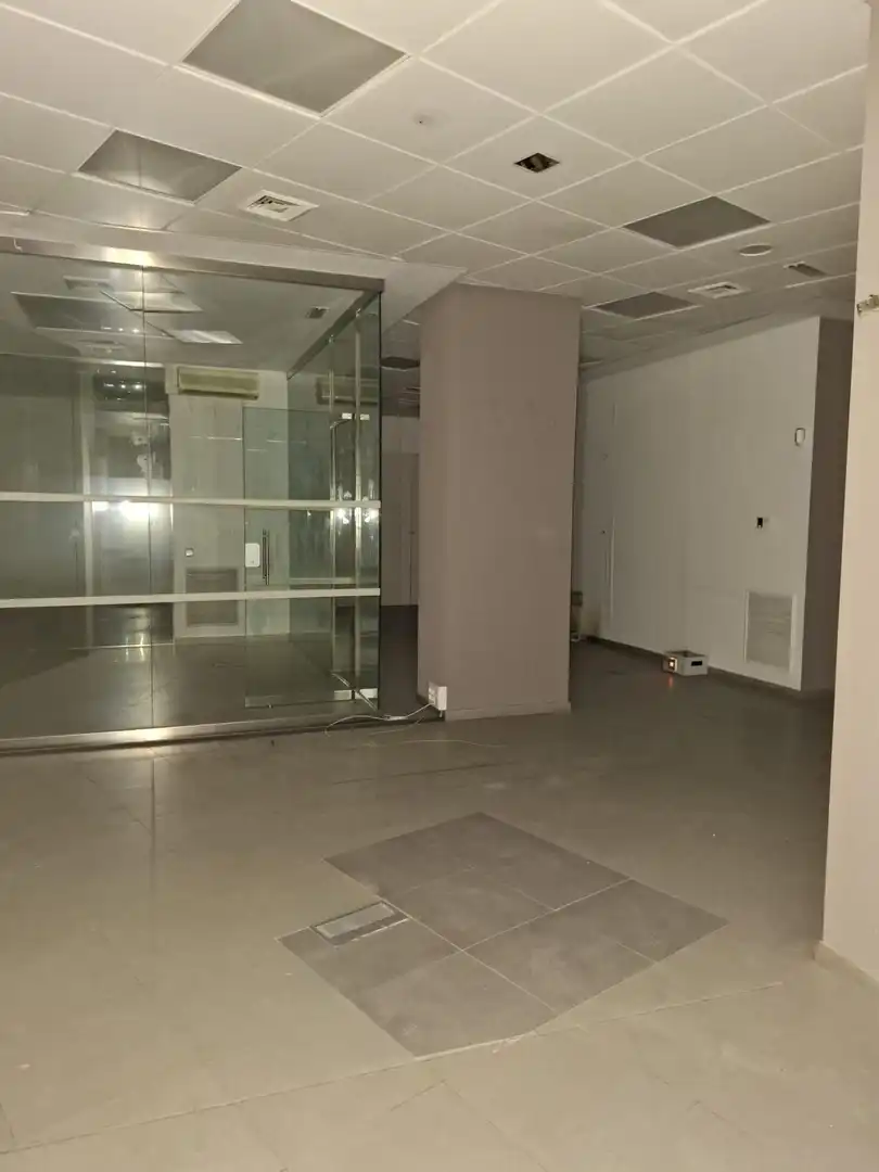 Gewerbefläche zum Verkauf in Calle Mauricio Legendre. 4-5, imagen 11