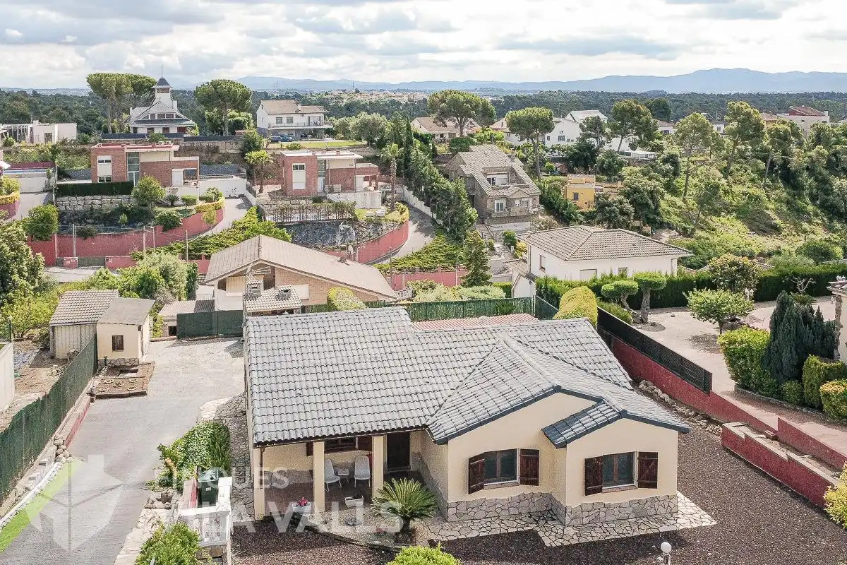 Vista exterior de Casa o chalet en venta en Caldes de Montbui con Aire acondicionado, Calefacción y Jardín privado