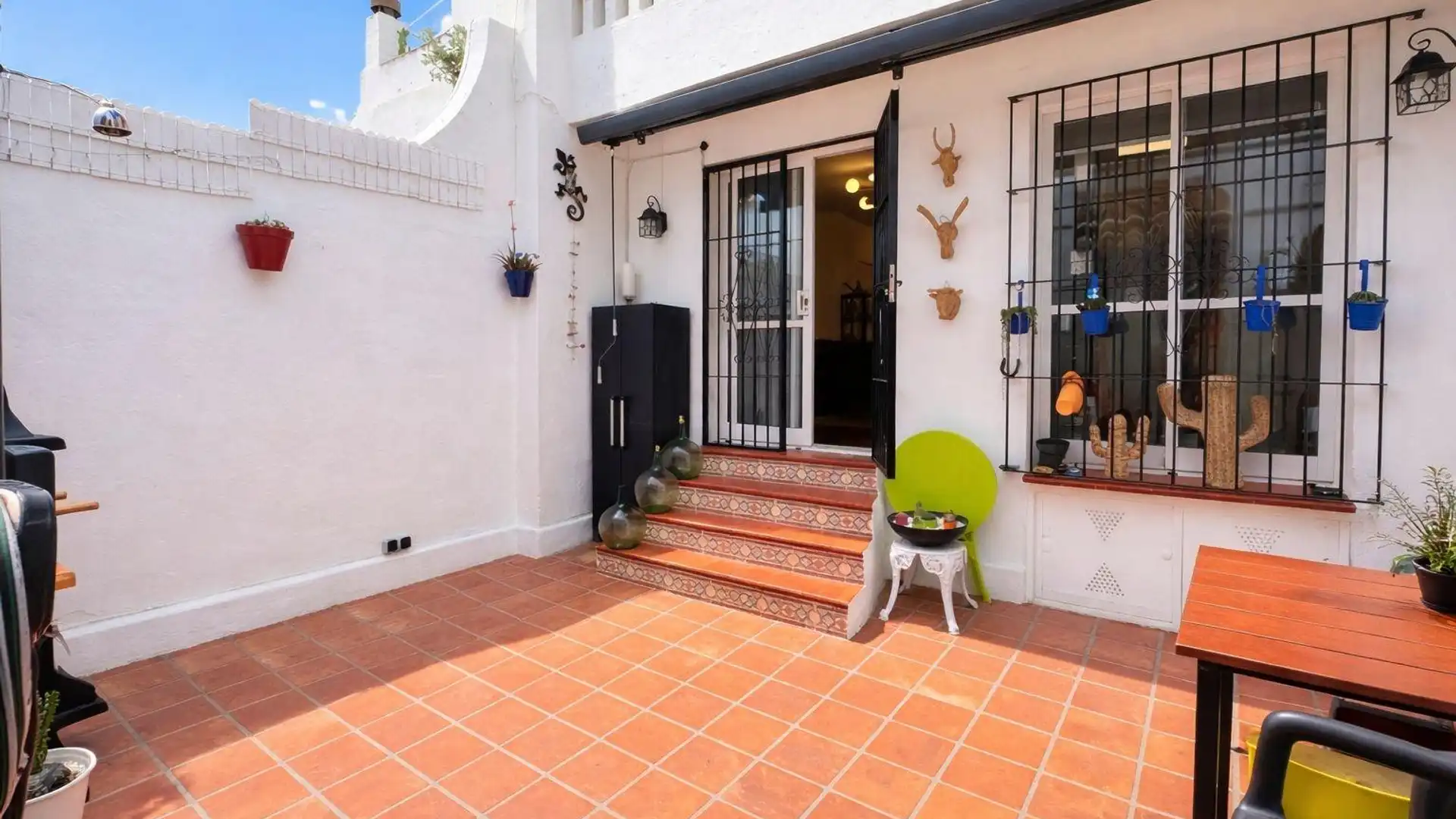 Exterior view of Apartments for sale in Mijas  with Air Conditioner, Terrace and Community pool