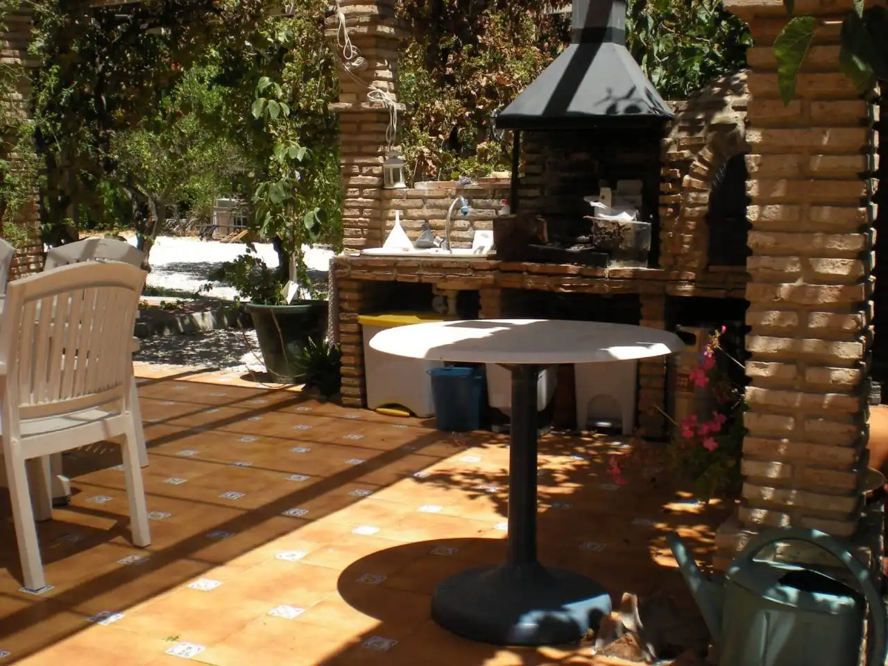 Terrassa de Casa o xalet en venda en Alhaurín de la Torre amb Jardí privat, Terrassa i Moblat