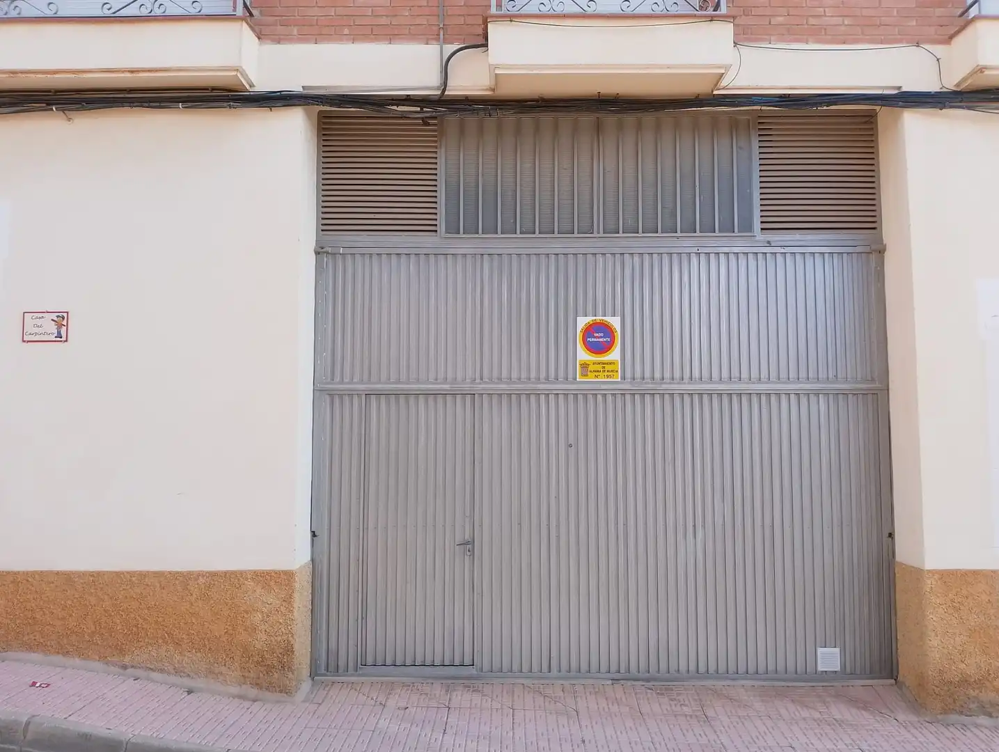 Parkplatz von Einfamilien-Reihenhaus zum Verkauf in Alhama de Murcia mit Klimaanlage, Terrasse und Abstellraum