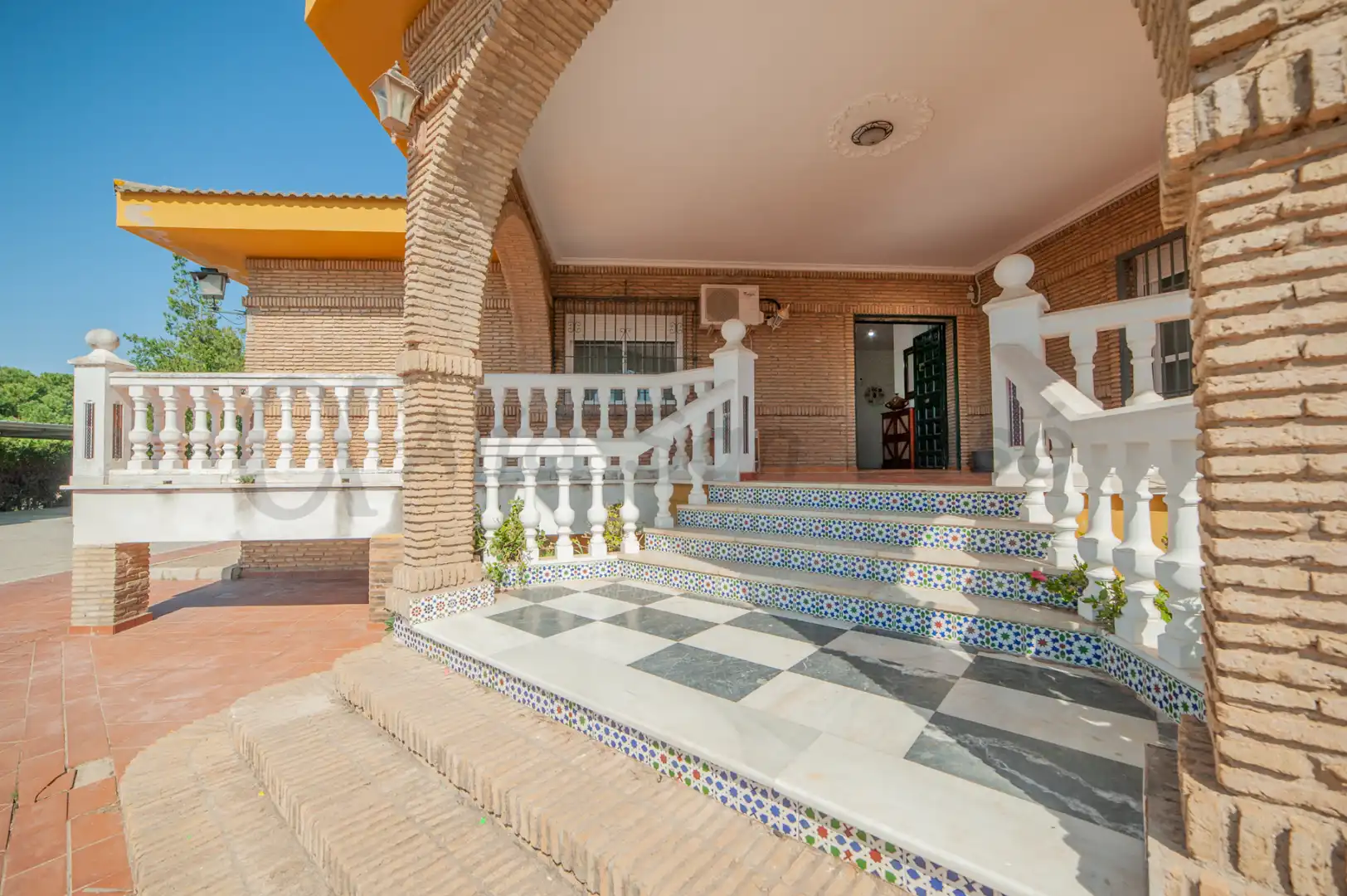 Casa o xalet en venda en La Rinconada amb Aire condicionat, Jardí privat i Piscina