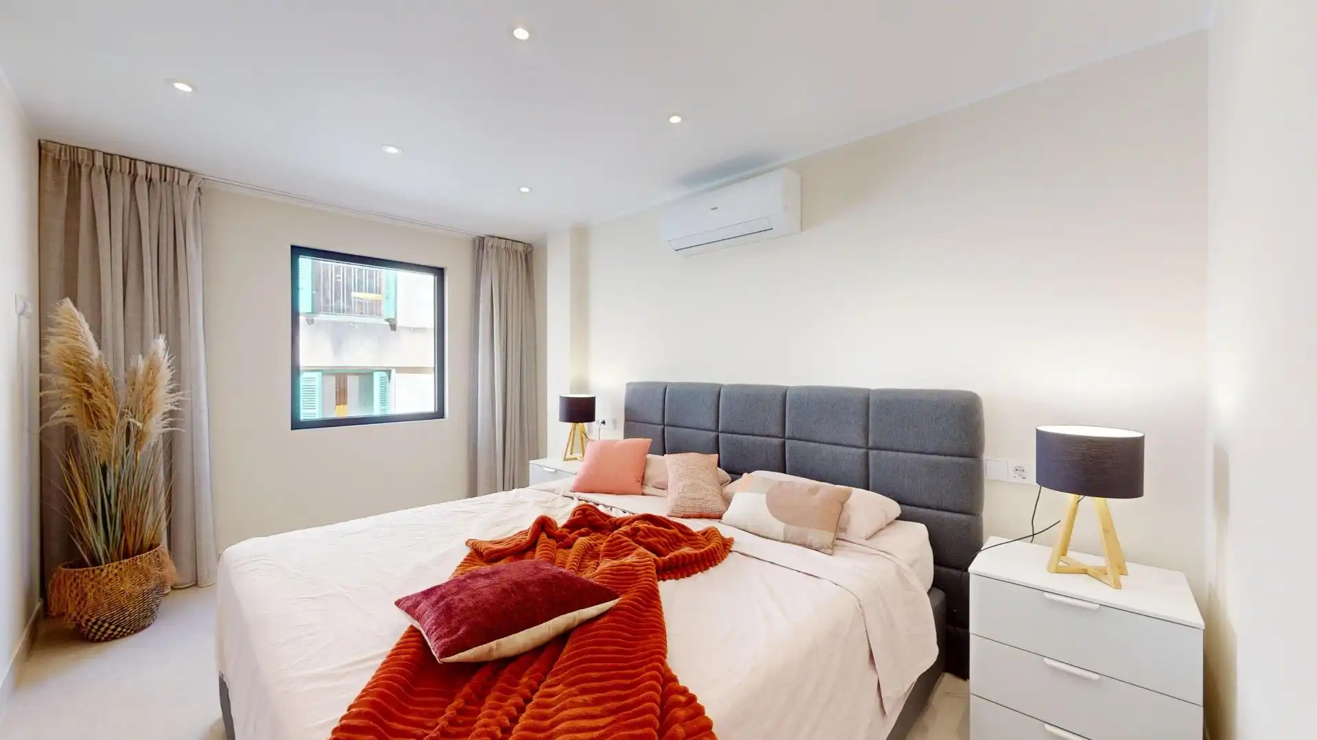 Bedroom of Flat for sale in  Palma de Mallorca  with Air Conditioner, Heating and Terrace