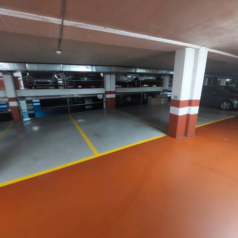 Garaje en Alquiler en Rúa do Pintor Xaime Quesada, 6 en Castiñeiriño - Cruceiro de Sar