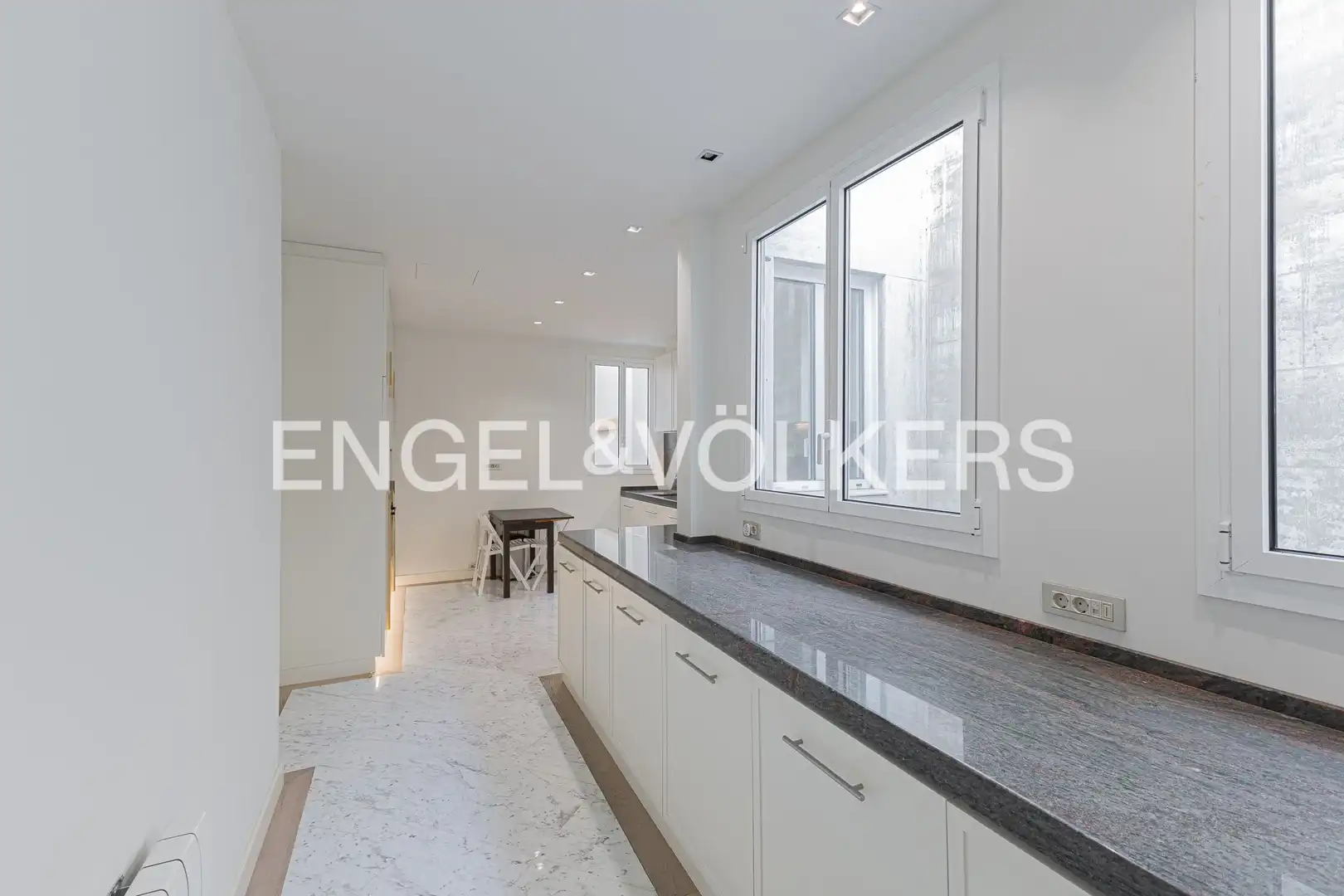 Piso con terraza en venta en Eixample, imagen 40