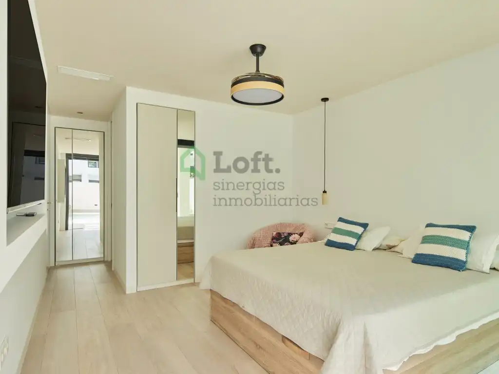 Dormitori de Casa o xalet en venda en Chiclana de la Frontera amb Aire condicionat, Calefacció i Jardí privat