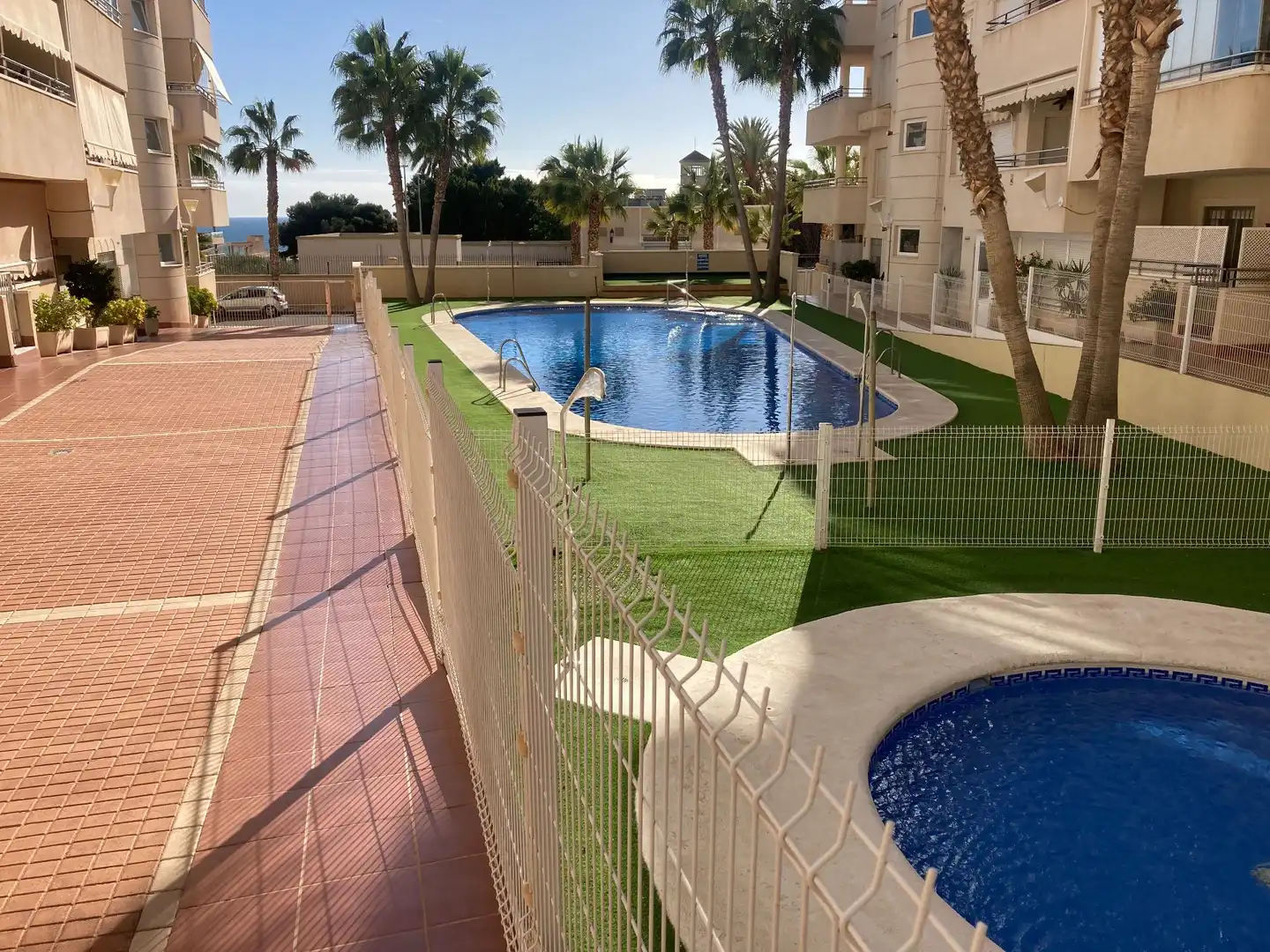 Swimming pool of Flat for sale in Roquetas de Mar  with Air Conditioner, Terrace and Swimming Pool