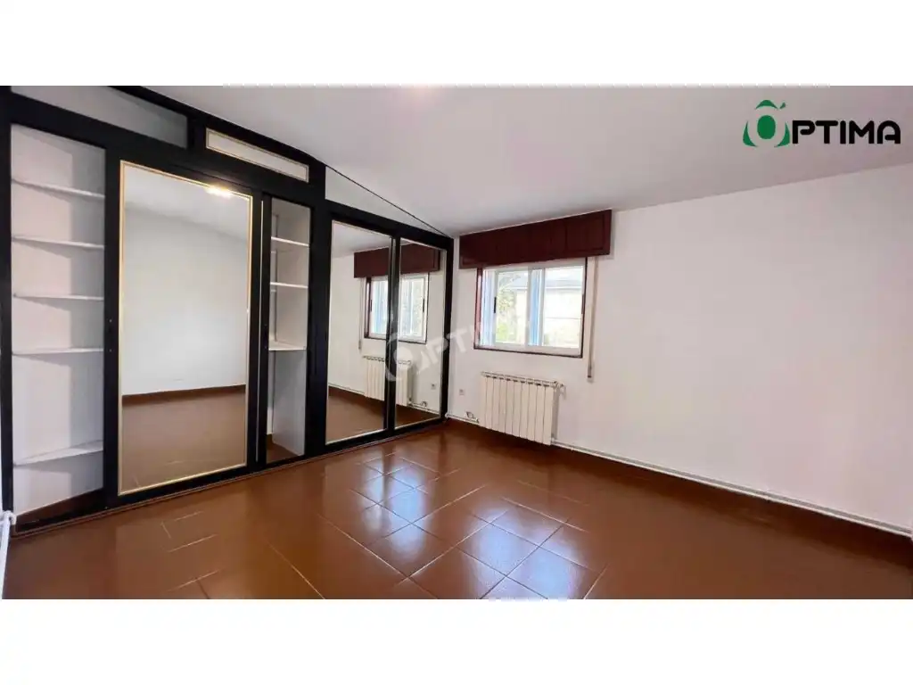 Piso en venta en Oroso
