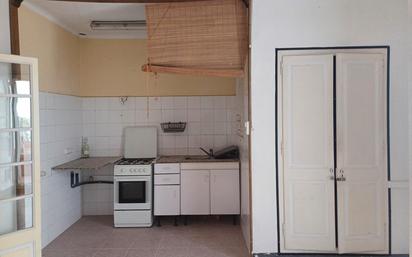 Kitchen of Flat to rent in El Masnou  with Terrace