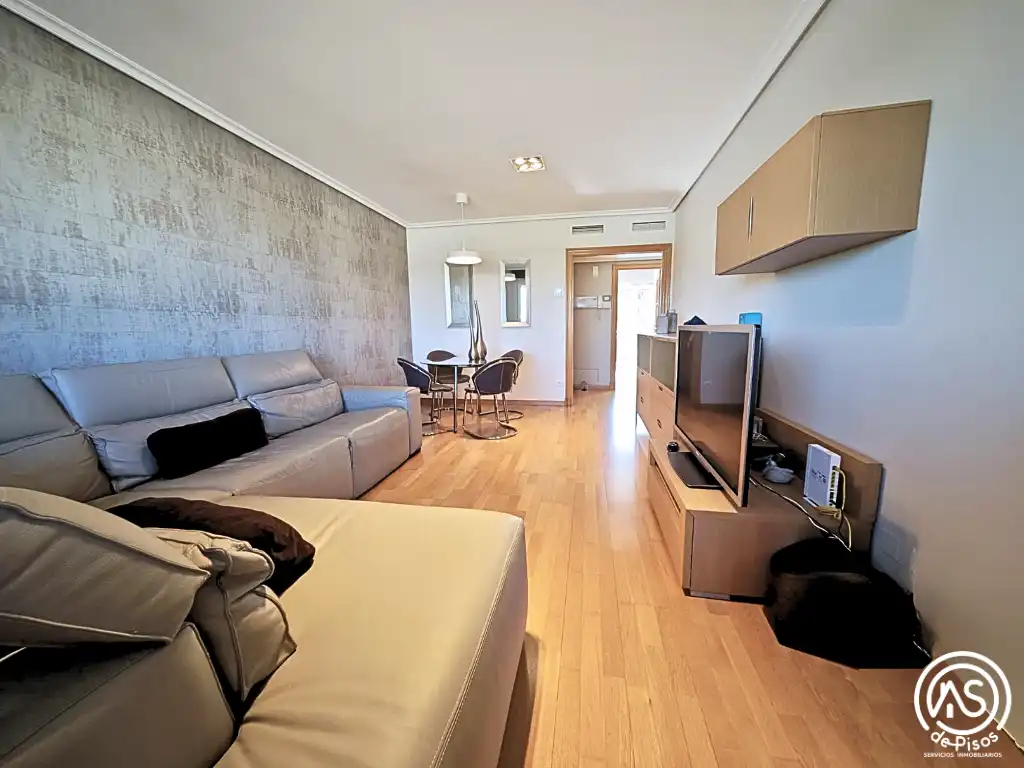 Flat for rent in Calle de la Sierra de Vicor, 21, La Almozara