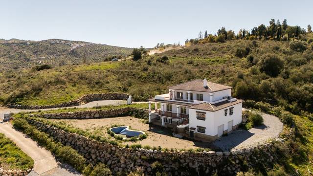 Casa-chalet en Venta en Viñuela