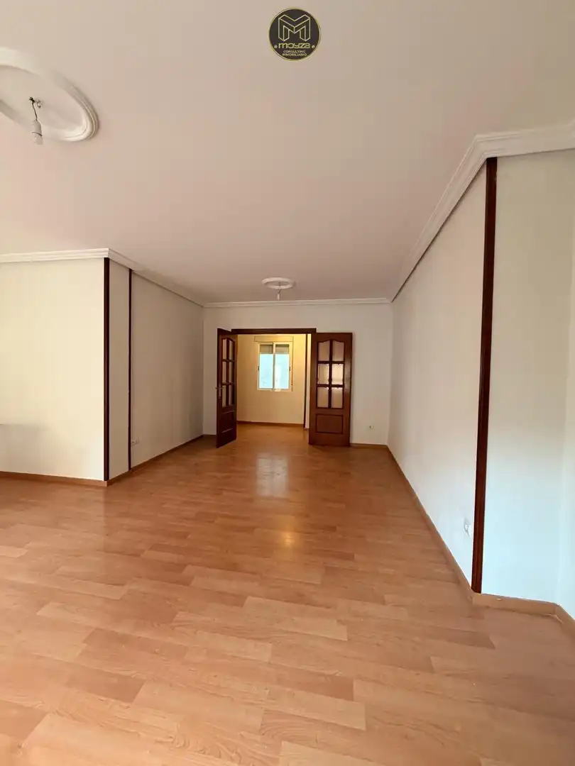Living room of Flat for sale in Úbeda  with Balcony