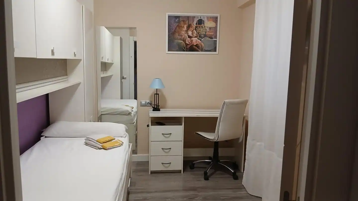 Habitación de Piso en venta en Zaragoza con Calefacción, Terraza y Amueblado