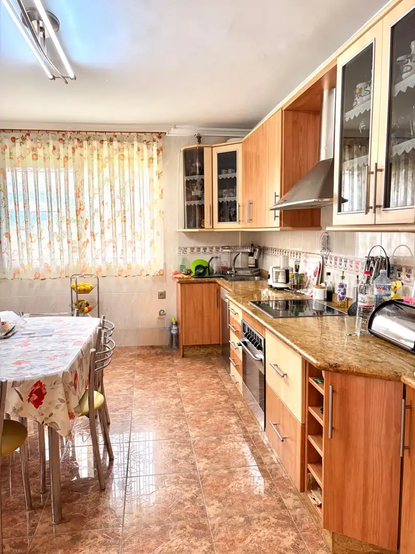 Cocina de Casa o chalet en venta en Murcia con Aire acondicionado, Jardín privado y Terraza