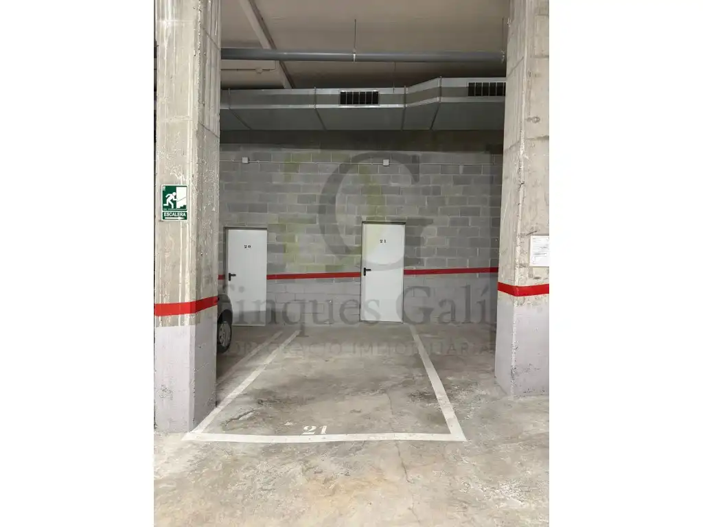 Parking de Piso en venta en Sant Fruitós de Bages con Aire acondicionado, Trastero y Balcón