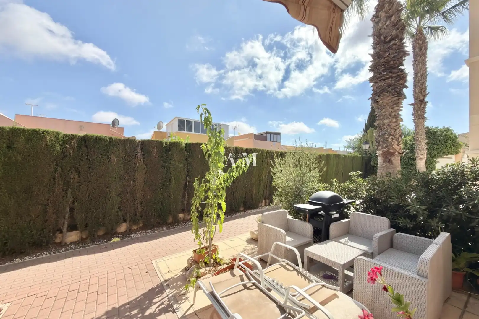 Ground floor with pool to rent in Zona Carrefour - Urbanizaciones
