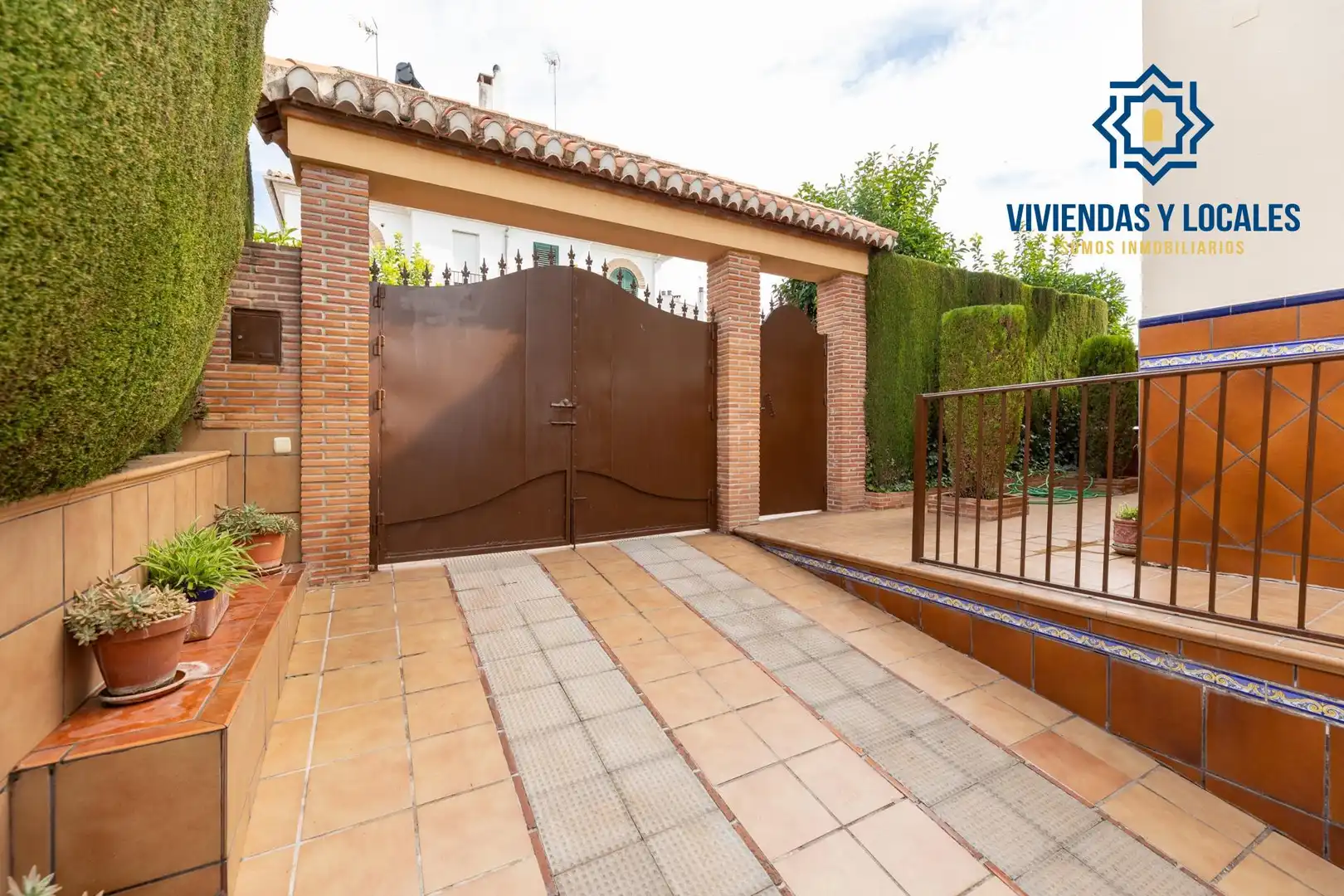 Adosado con piscina en venta en Peligros, imagen 43