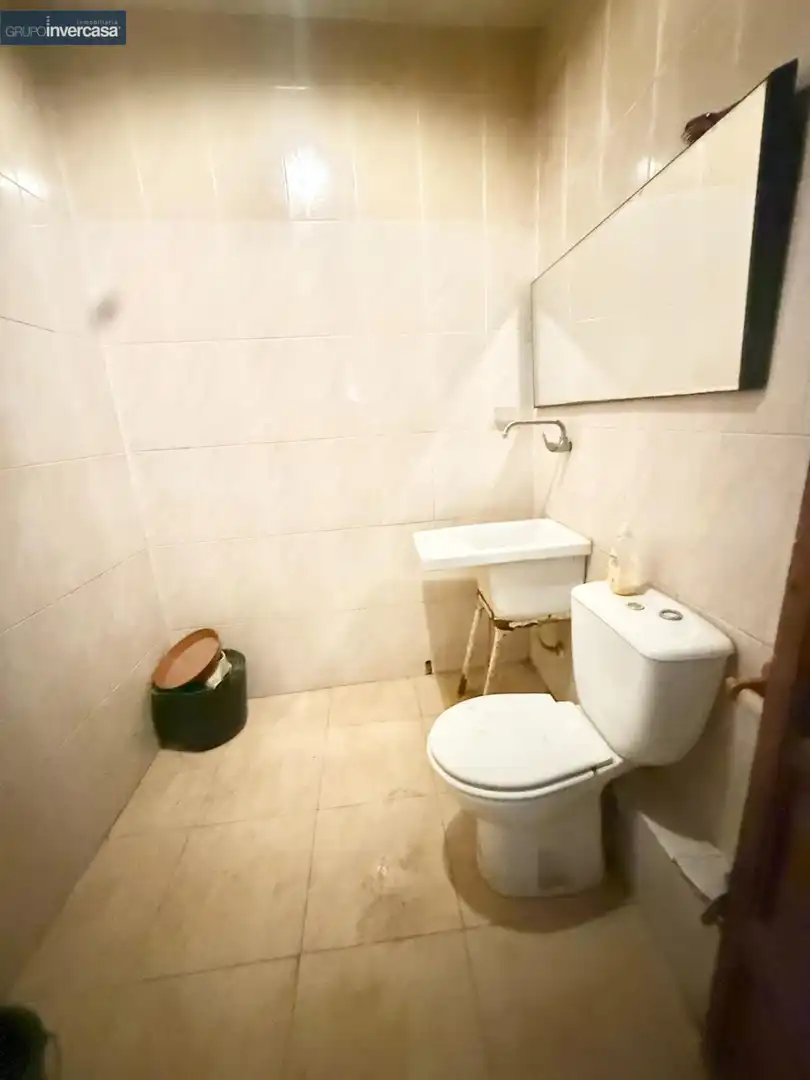 Bany de Local de lloguer en Quart de Poblet