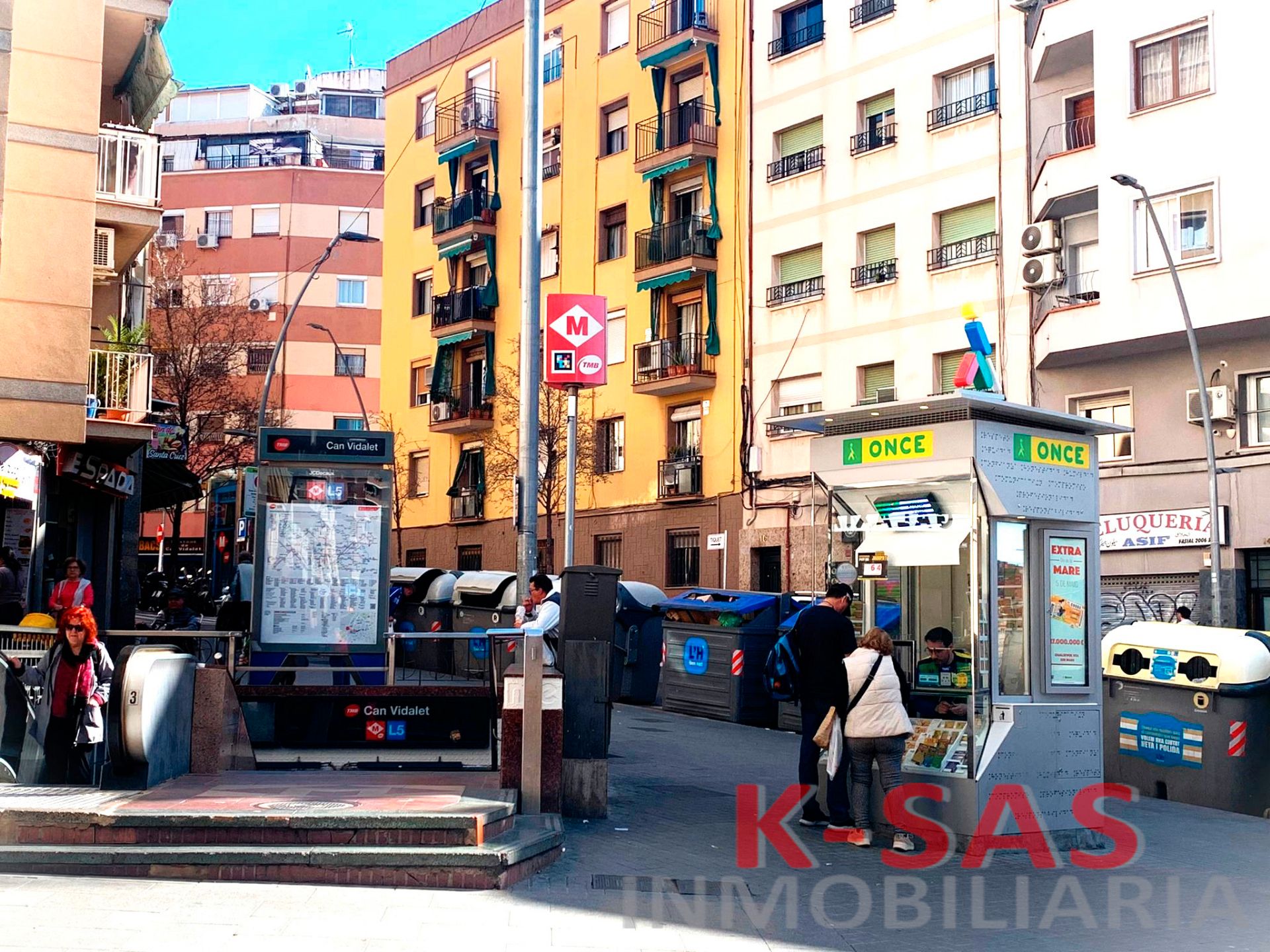 Vista exterior de Pis en venda en Esplugues de Llobregat amb Aire condicionat, Calefacció i Moblat