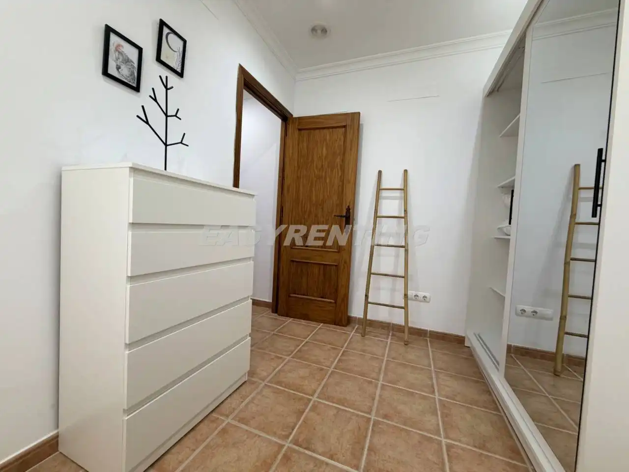 Flat for rent in La Línea de la Concepción  with Air Conditioner and Furnished