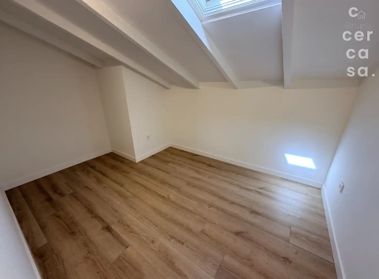 Houses for sale in Valencia  with Air Conditioner and Terrace