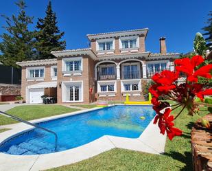 Garden of House or chalet for sale in Benalmádena  with Air Conditioner, Heating and Private garden