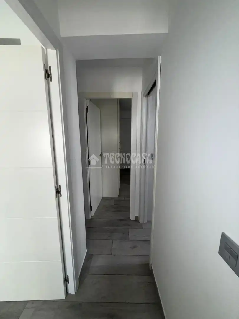 Flat for sale in Sevilla  with Air Conditioner