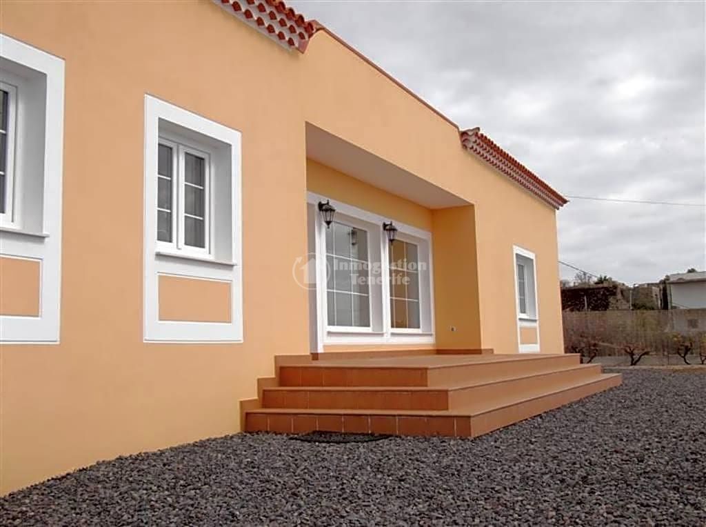 Vista exterior de Casa o xalet en venda en Granadilla de Abona amb Terrassa