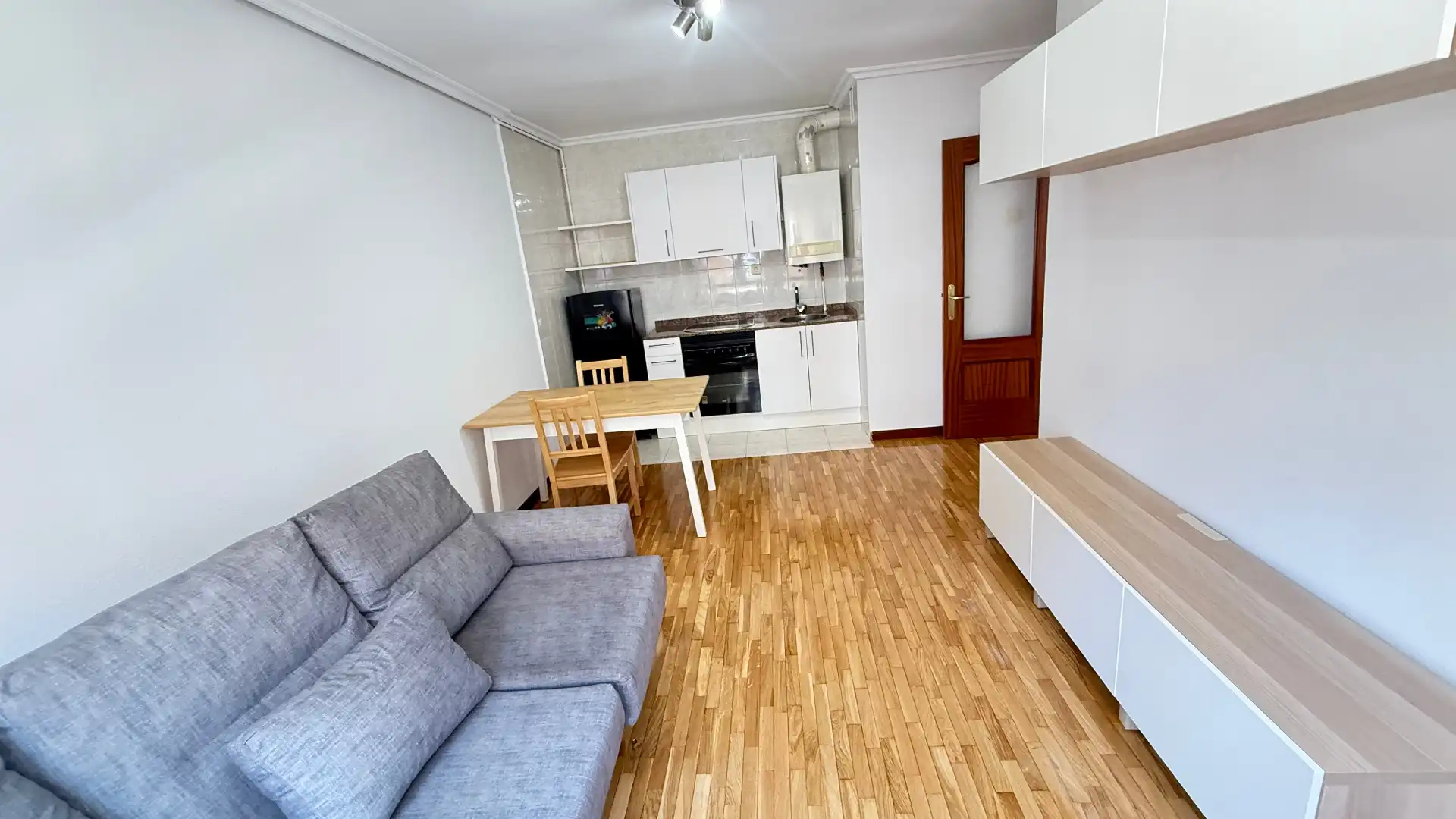 Flat for rent in Calle Ramón Areces, Pumarín