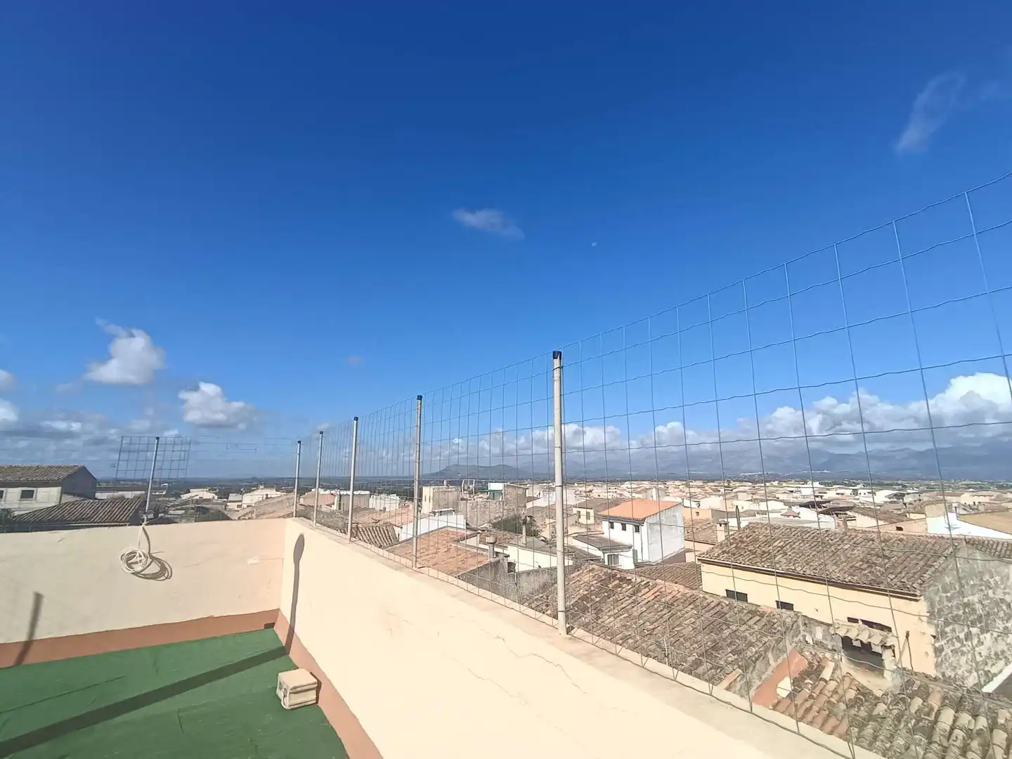 Vista exterior de Casa o xalet en venda en Muro amb Terrassa i Balcó