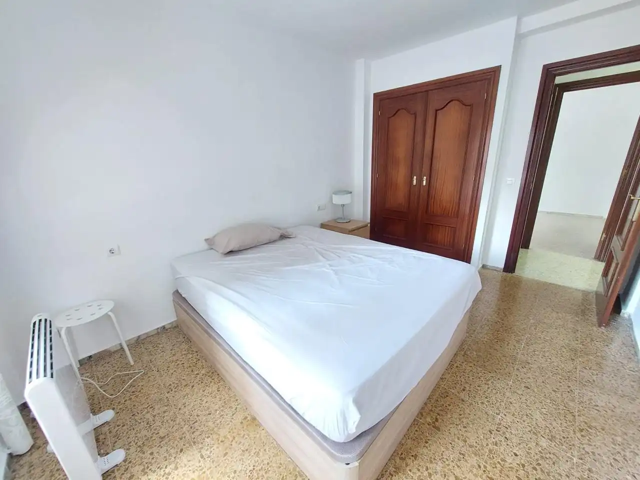 Piso de alquiler en Laviada