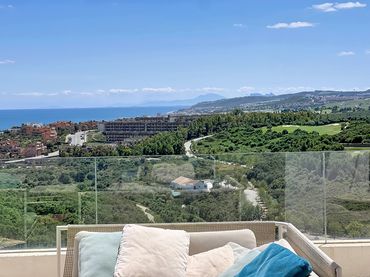 Attique avec balcon à vendre à Casares Golf - Casares del Sol