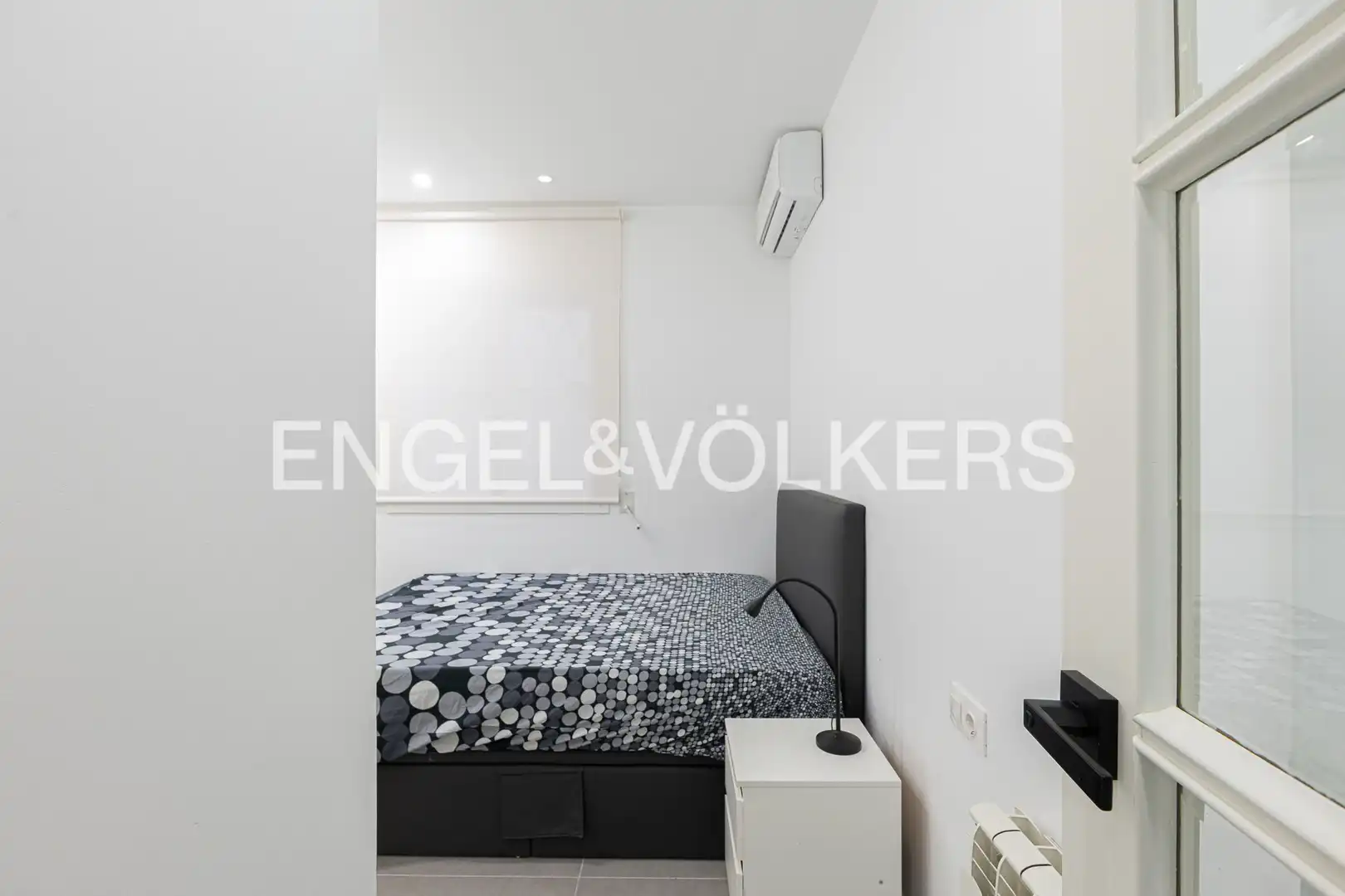 Bedroom of Flat for sale in Barcelona  with Air Conditioner, Heating and Terrace