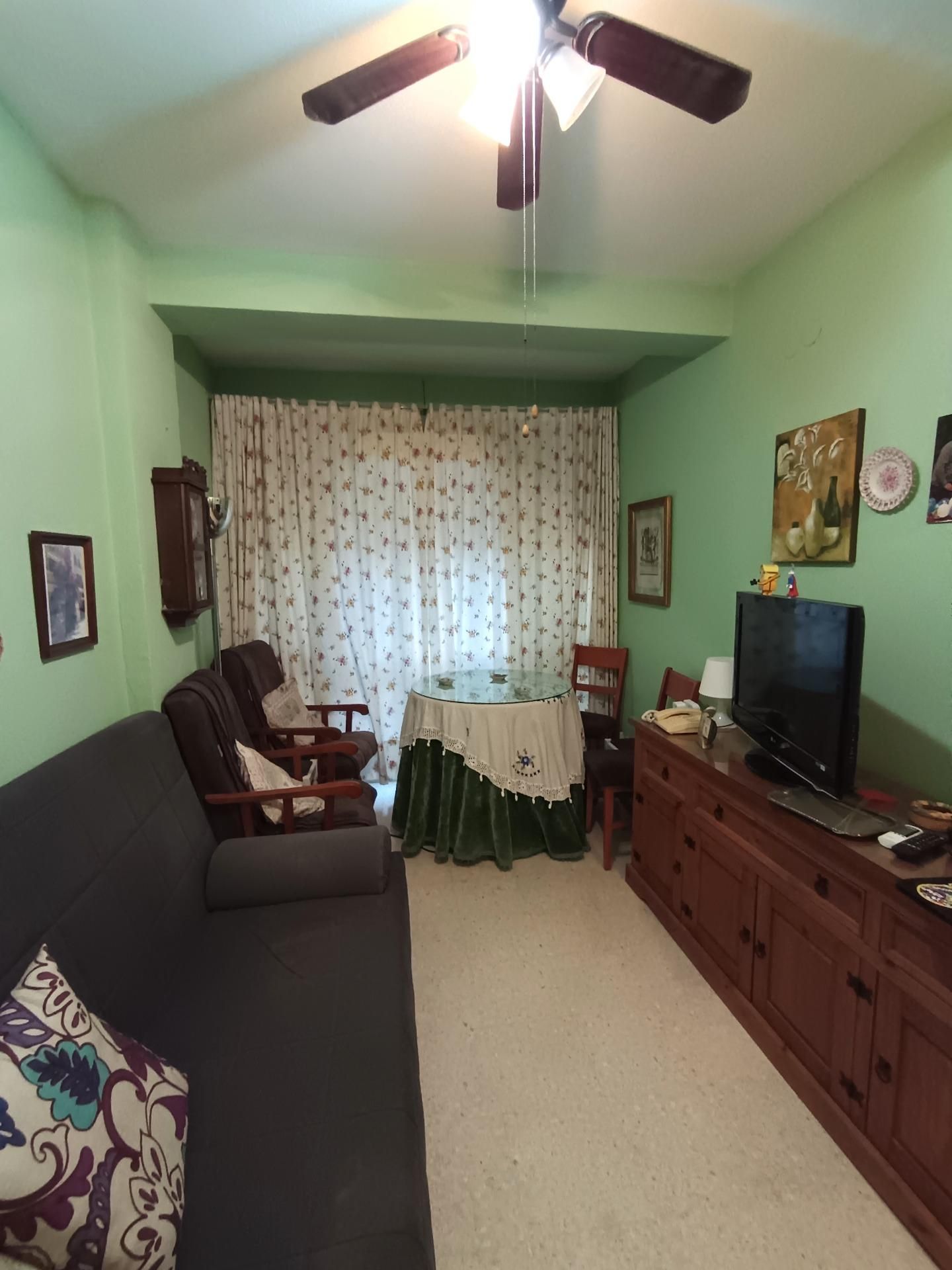 Dormitori de Apartament en venda en Torremolinos amb Aire condicionat i Moblat