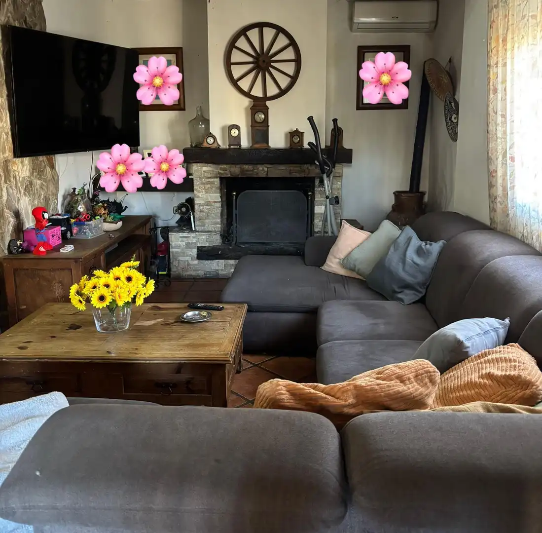 Living room of Houses for sale in Algeciras  with Community pool