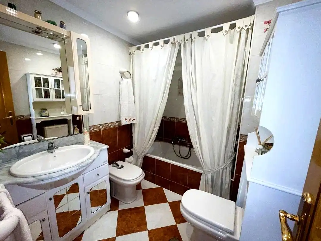 Flat with terrace for sale in Calle Cuarteles, imagen 17