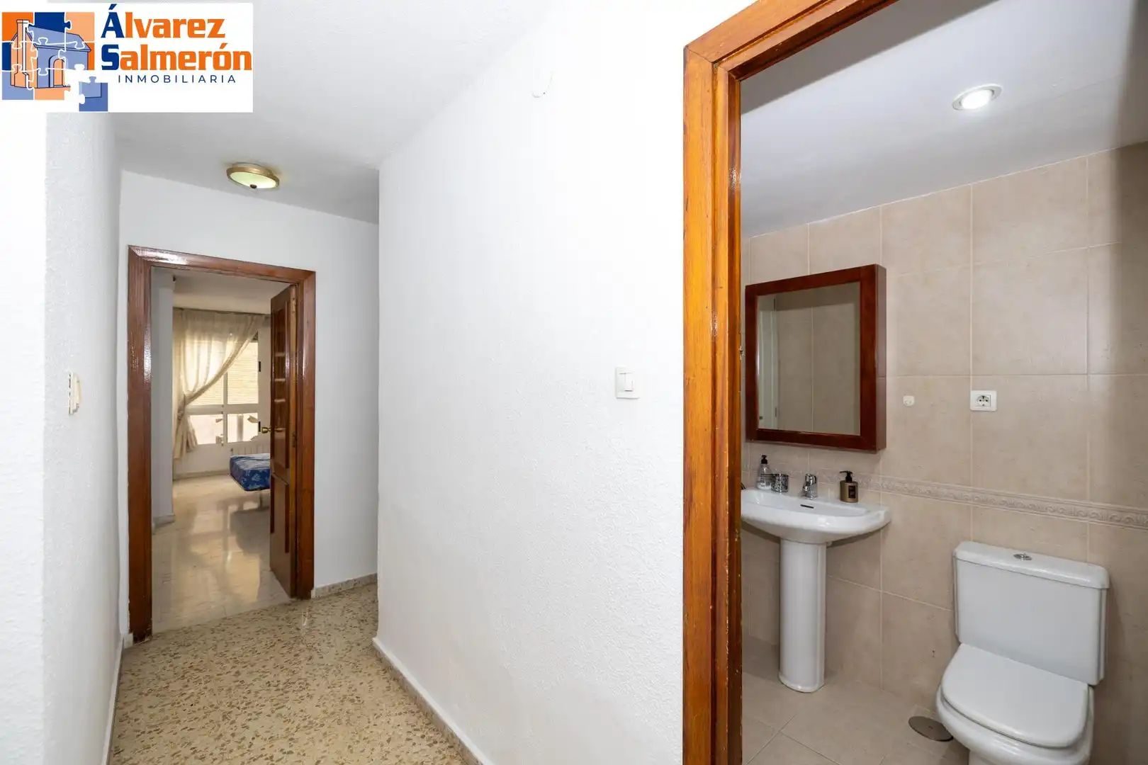 Wohnung zur Miete in Granada mit Heizung, Terrasse und Möbliert