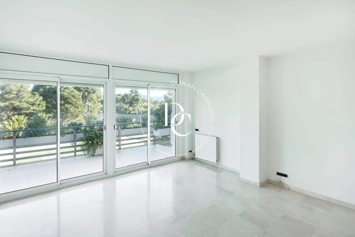 Vista exterior de Piso en venta en Sitges con Aire acondicionado, Calefacción y Jardín privado