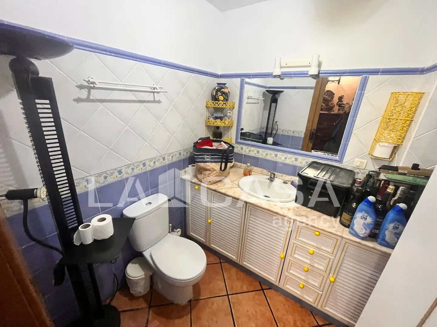 Bany de Casa adosada en venda en Algeciras amb Terrassa i Balcó